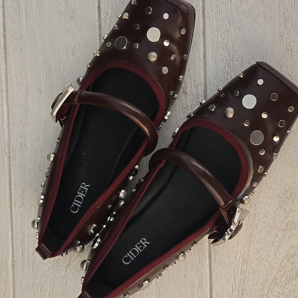 Mary Jane style shoes Sz 39